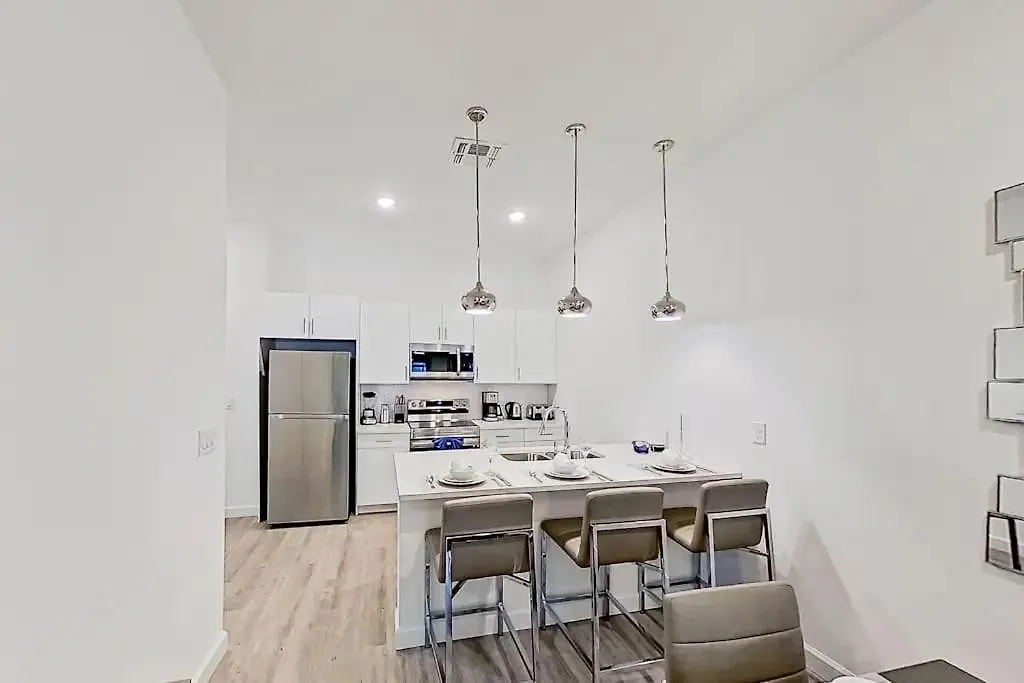 Villa 5 Bed Modern Family Home With Grill Davenport United States